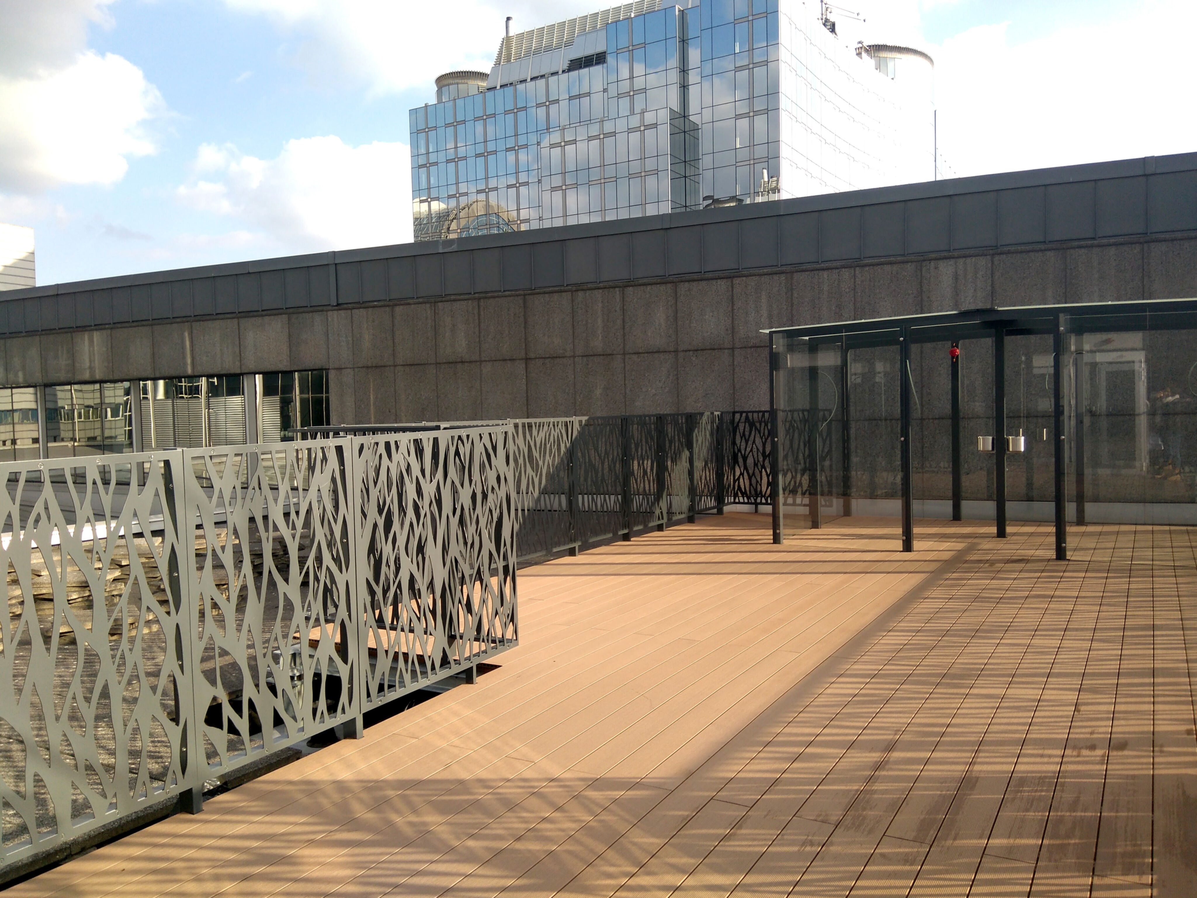 Institutionelle Einrichtungen_Terrasse Gewerbliche Nutzung_Büros