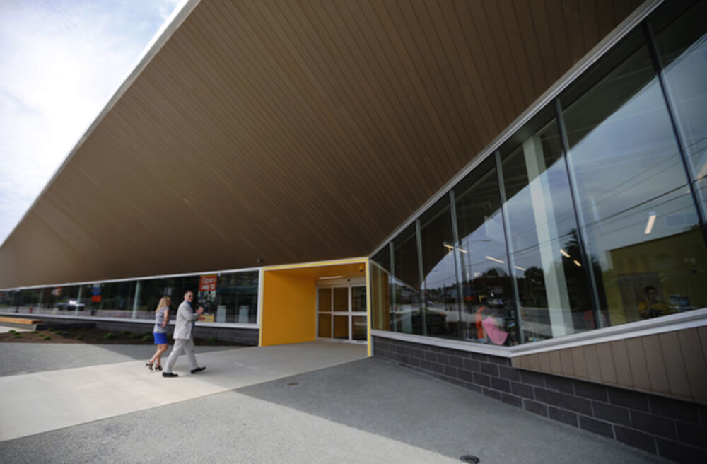 Institutionelle Einrichtungen_Dachuntersicht_Ausstellung, Museum