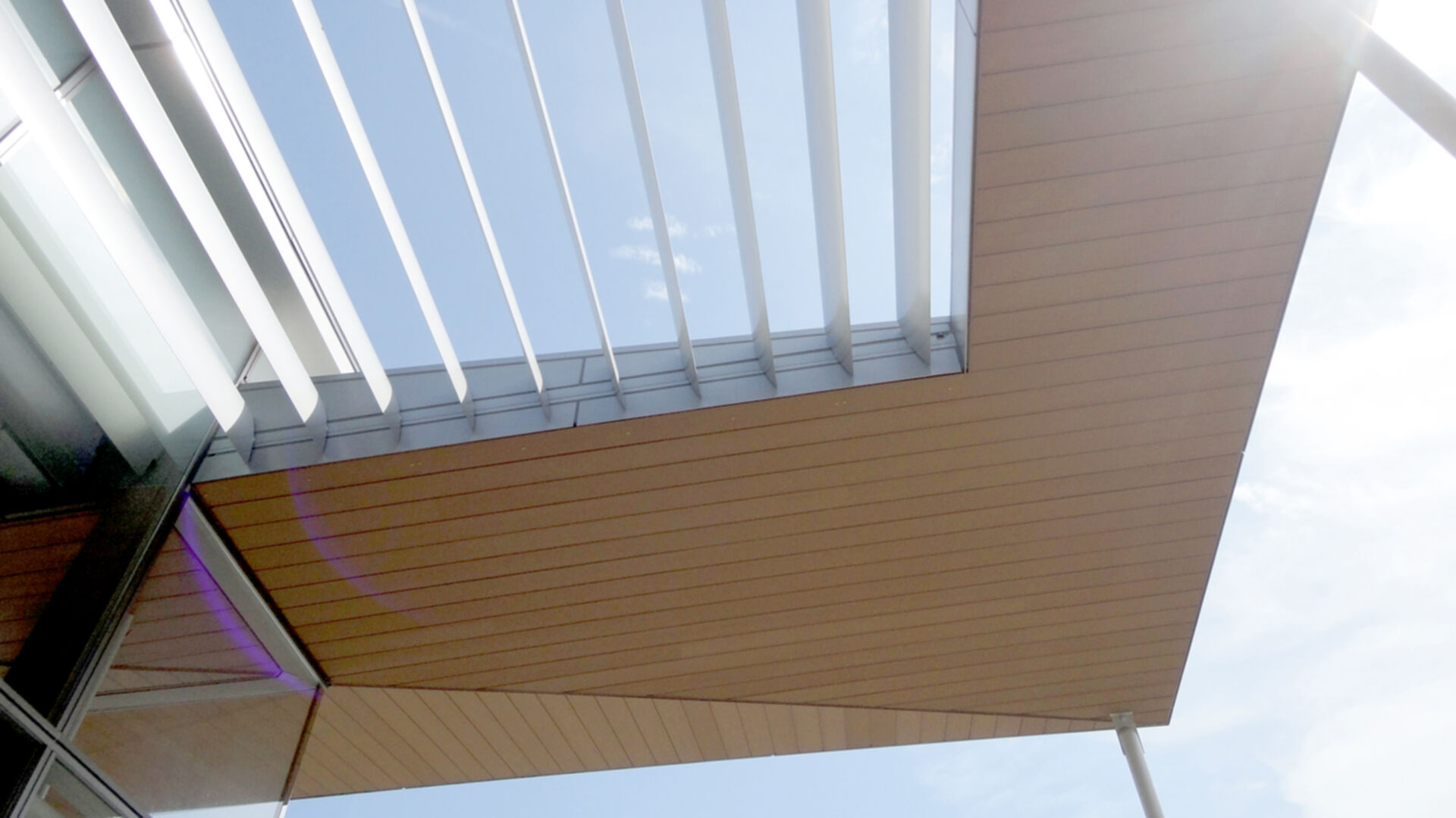 Kaufmännische Gebäude_Dachuntersicht_Finanzielle Institution