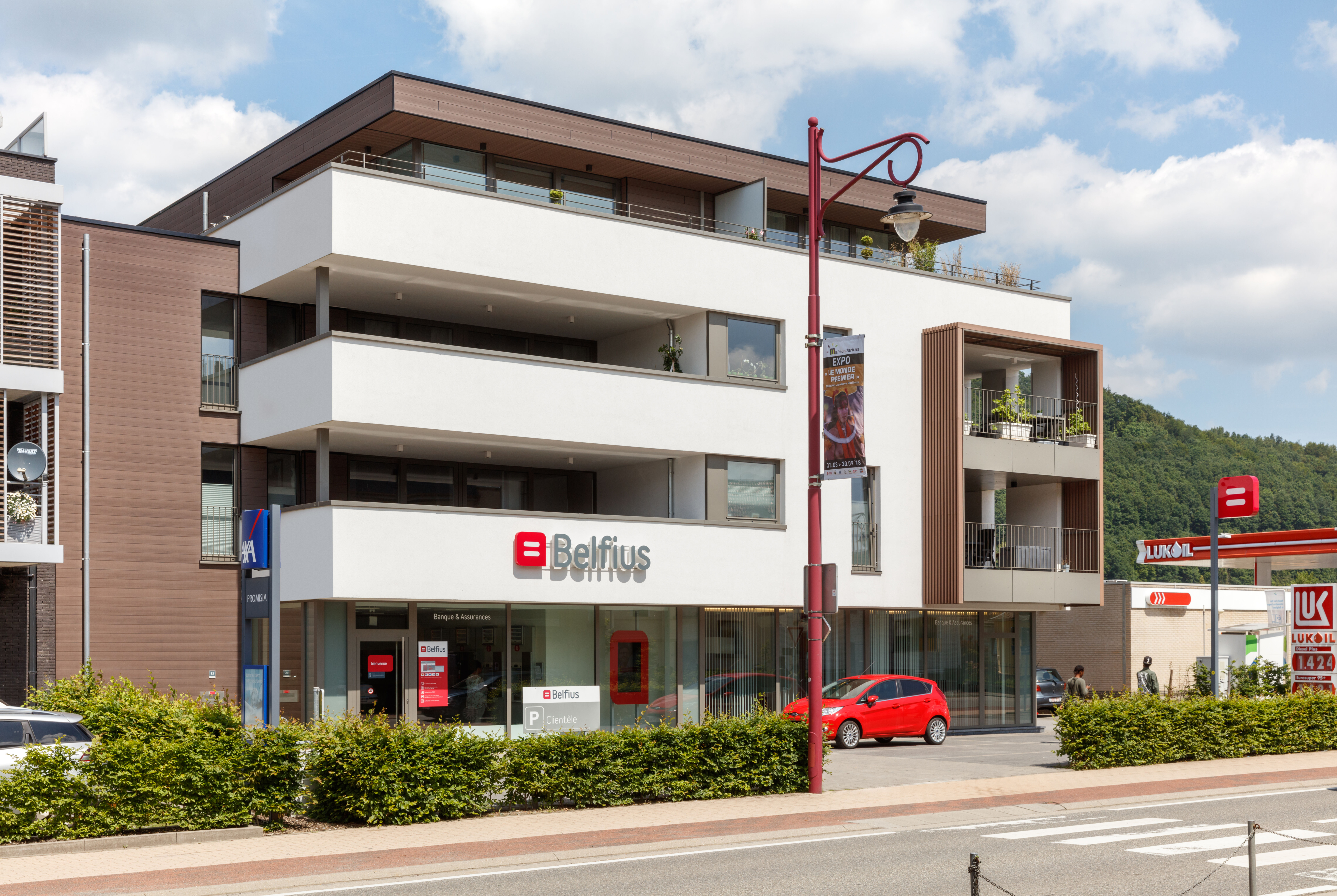 Kaufmännische Gebäude_Pergola, Dachüberstand, Dach_Finanzielle Institution