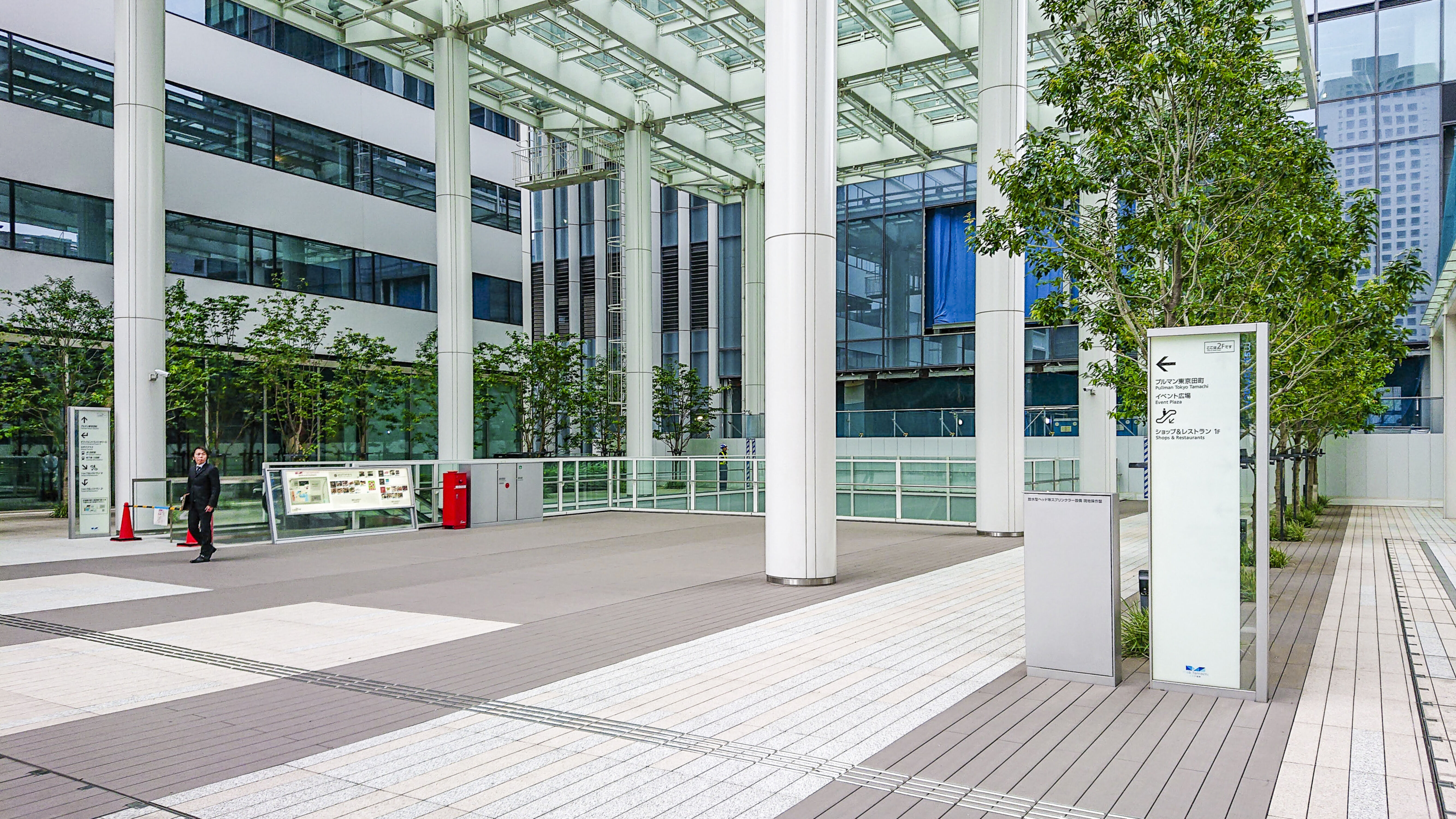 Tamachi shopping terrace
