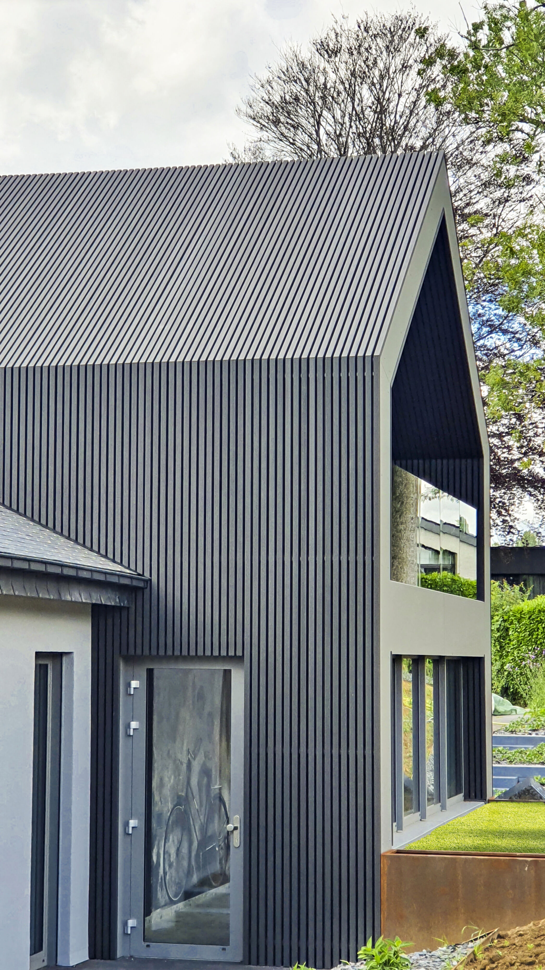 Privathaus_Offene Fassadenverkleidung - verti._Privatresidenz