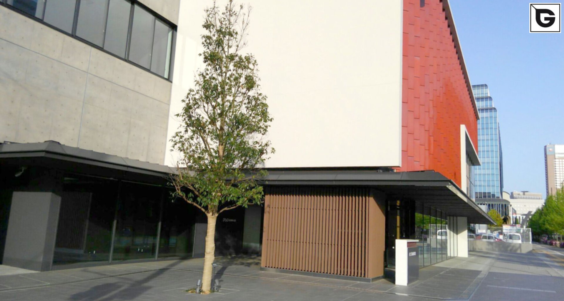 Verwaltungsgebäude_Zäune, Mauer, Portal_Büros