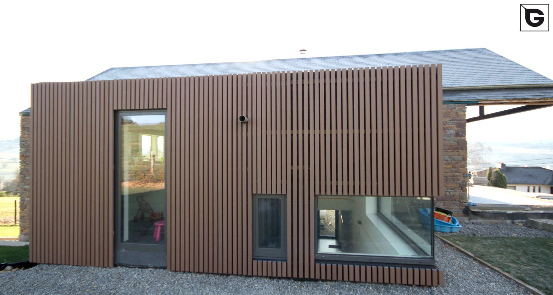 Privathaus_Offene Fassadenverkleidung - verti._Privatresidenz